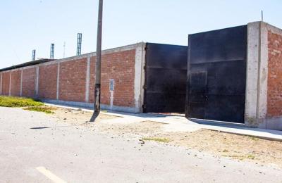 VENTA DE AMPLIO TERRENO EN URB. LOS NOGALES